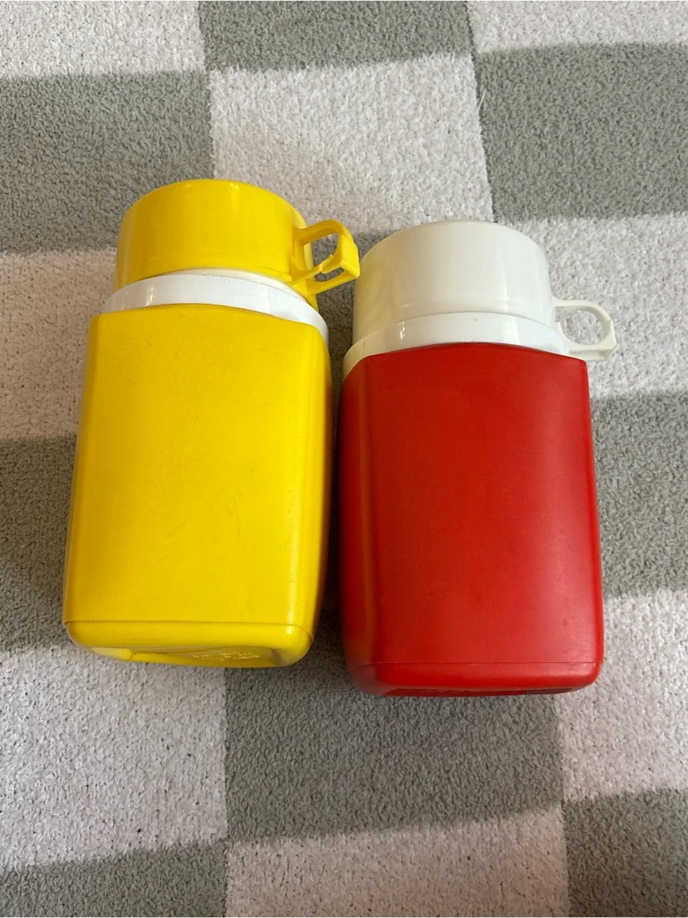 vintage thermos’